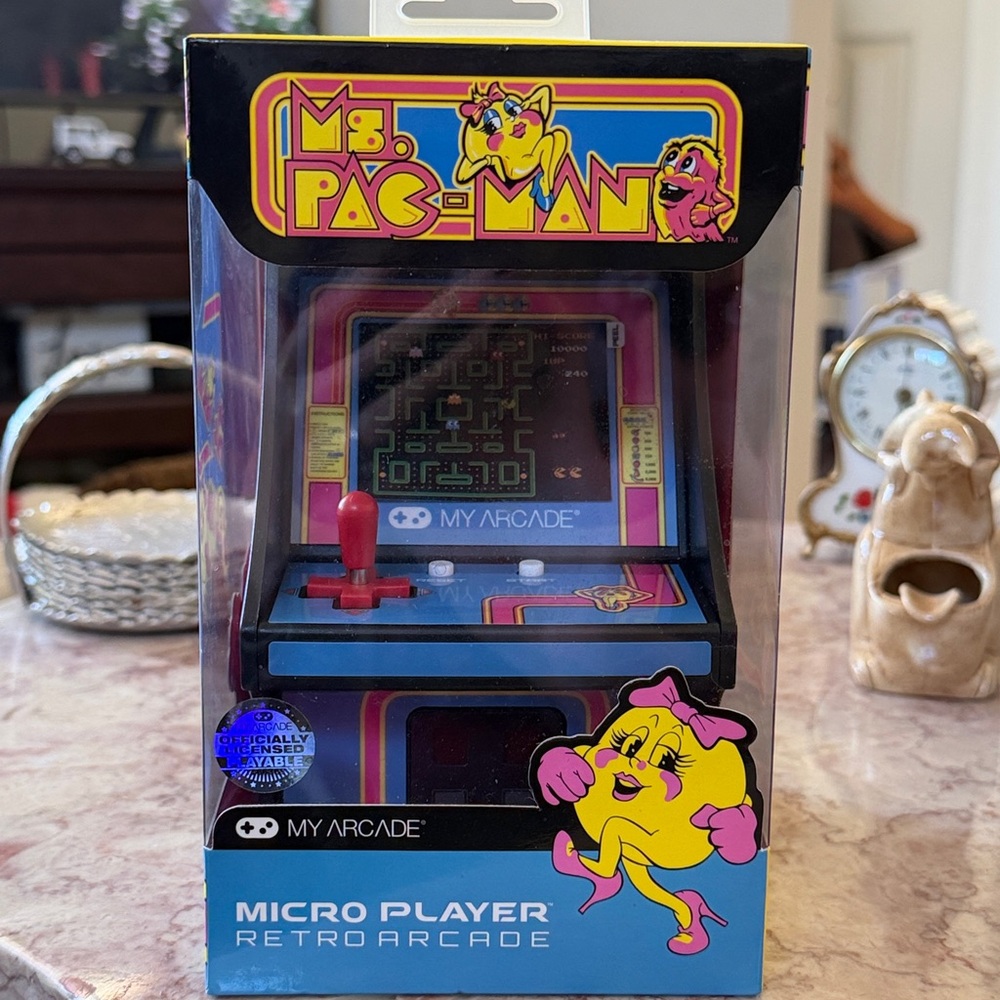 NIB~Vintage My Arcade Micro Player Ms. PAC-MAN Retro Arcade Hand Held Game